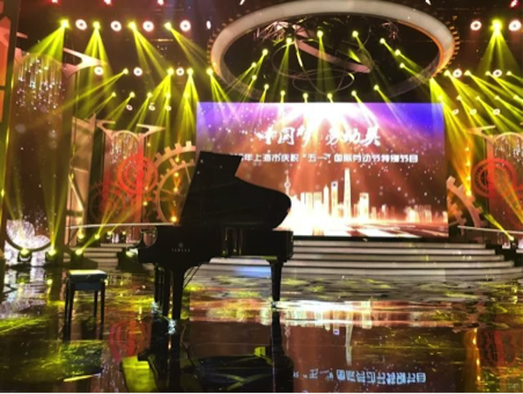 东方卫视五一晚会 千亿球友会艺术家宋思衡奏响《长江之歌》