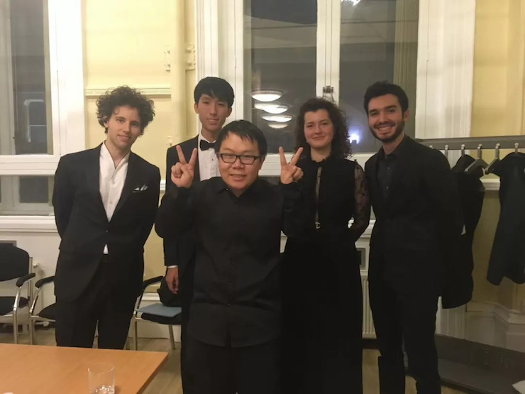 特别喜讯！川音籍学子——王心源荣获利兹国际比赛第三名及最受观众欢迎奖！