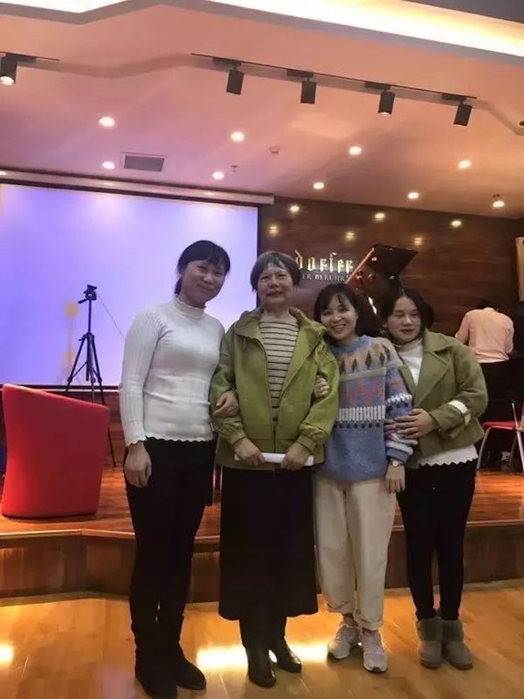 千亿球友会特邀艺术家白志娴